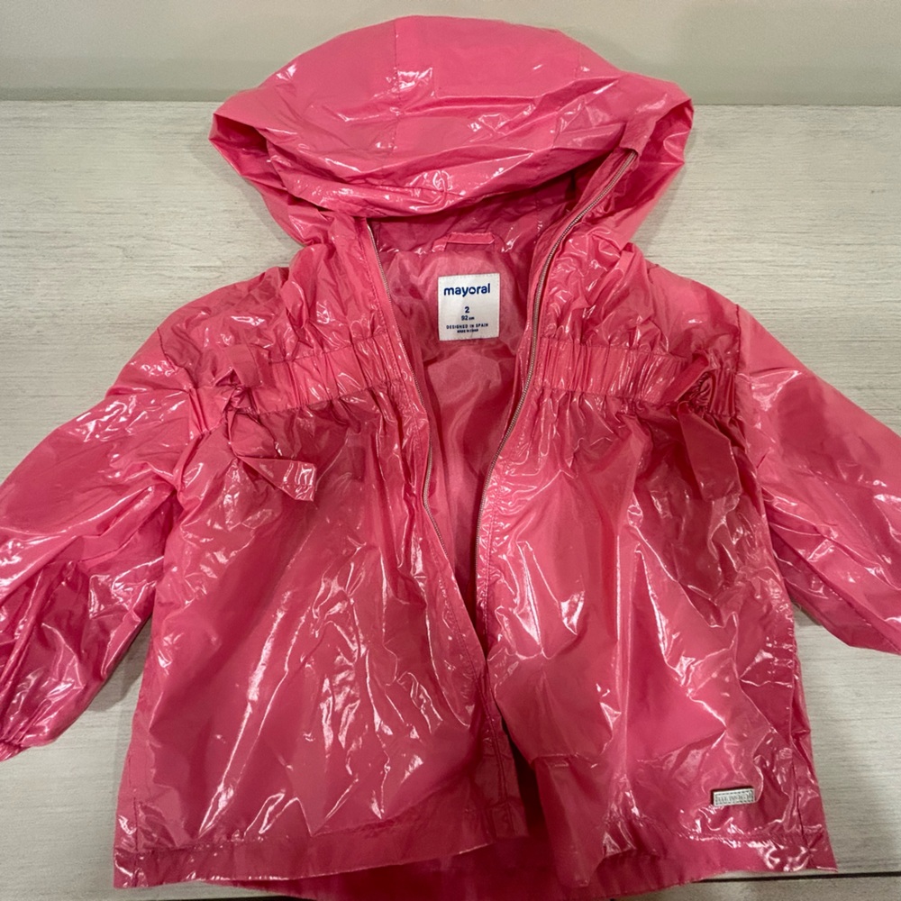 Mayoral European brand, Bubblegum pink toddler raincoat size 2.